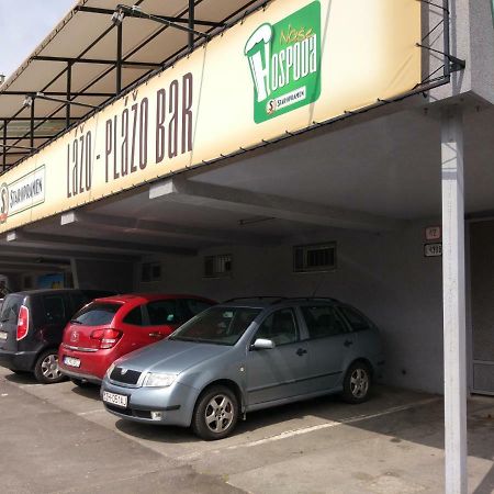 Riverview Apartment براتسيلافا المظهر الخارجي الصورة